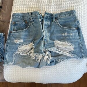 Levi’s 501 shorts size 30